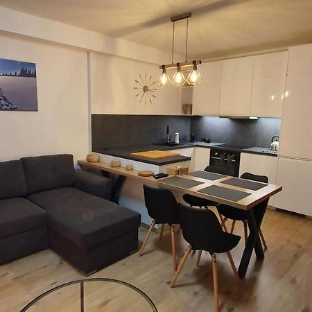 Apartman Nerudovka D 104, Finska Sauna, Garazove Stani โลชนา โปด กลิโนฟเซม ภายนอก รูปภาพ